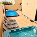 Villa- Sleep6- Private Pool And Hot Tub Villa Corralejo